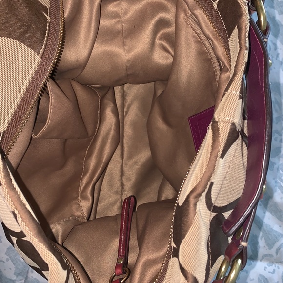 Coach Large Signature Bag - Picture 3 of 8